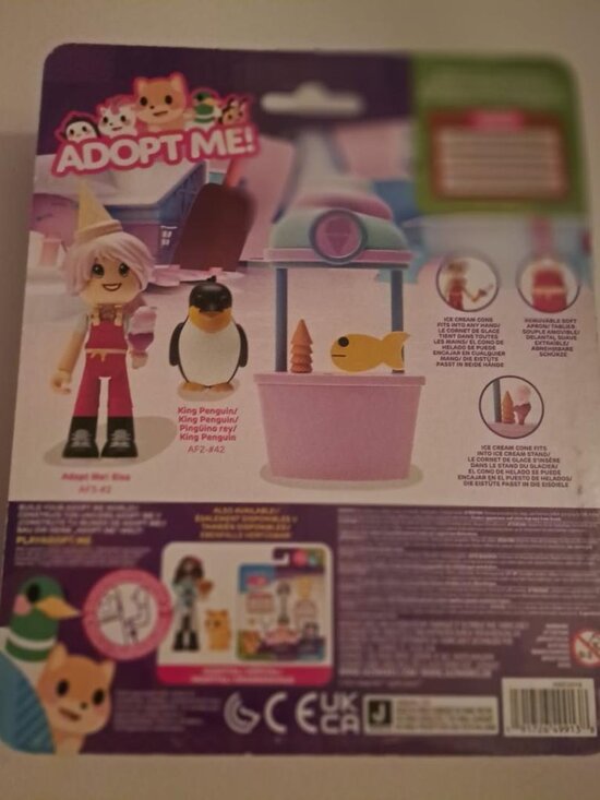 Adopt Me!:Pack Elsa and Her Friend The Royal Penguin, Series 1 Glacier ice cream - Picture 2 of 2